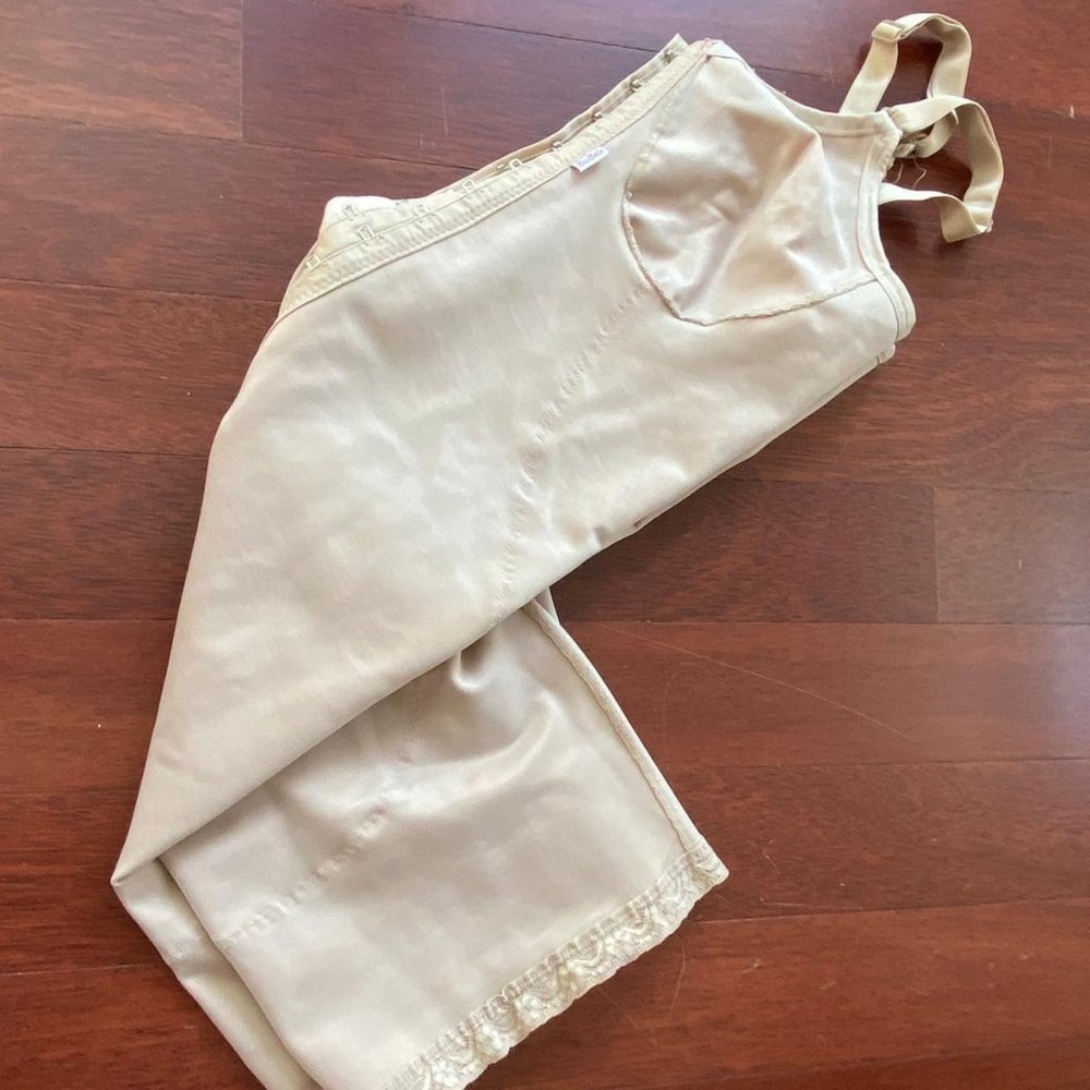 COPY - Biobela Post Surgery Strap Front Closure